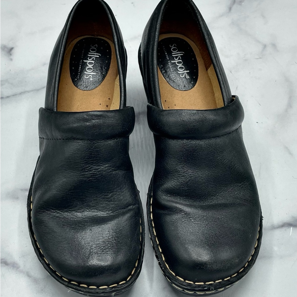 Soft Spots size 7.5 women’s shoes